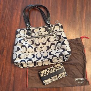 Coach purse, wallet, and dust bag
